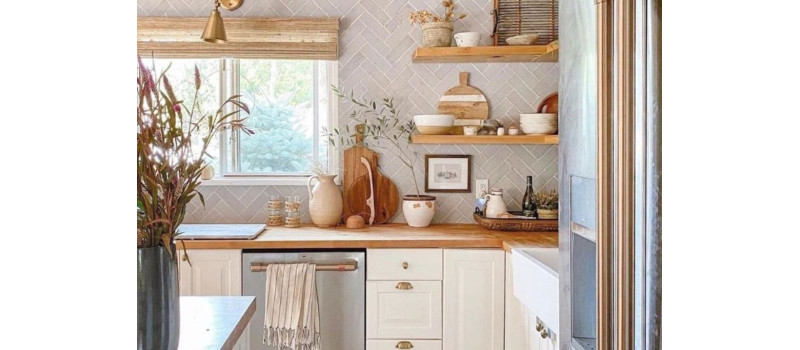 5 Cabinet Features That Make Farmhouse Kitchens Feel Fresh in 2025